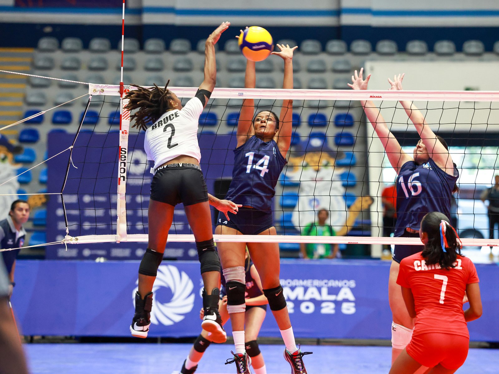 Taller de Voleibol Norece